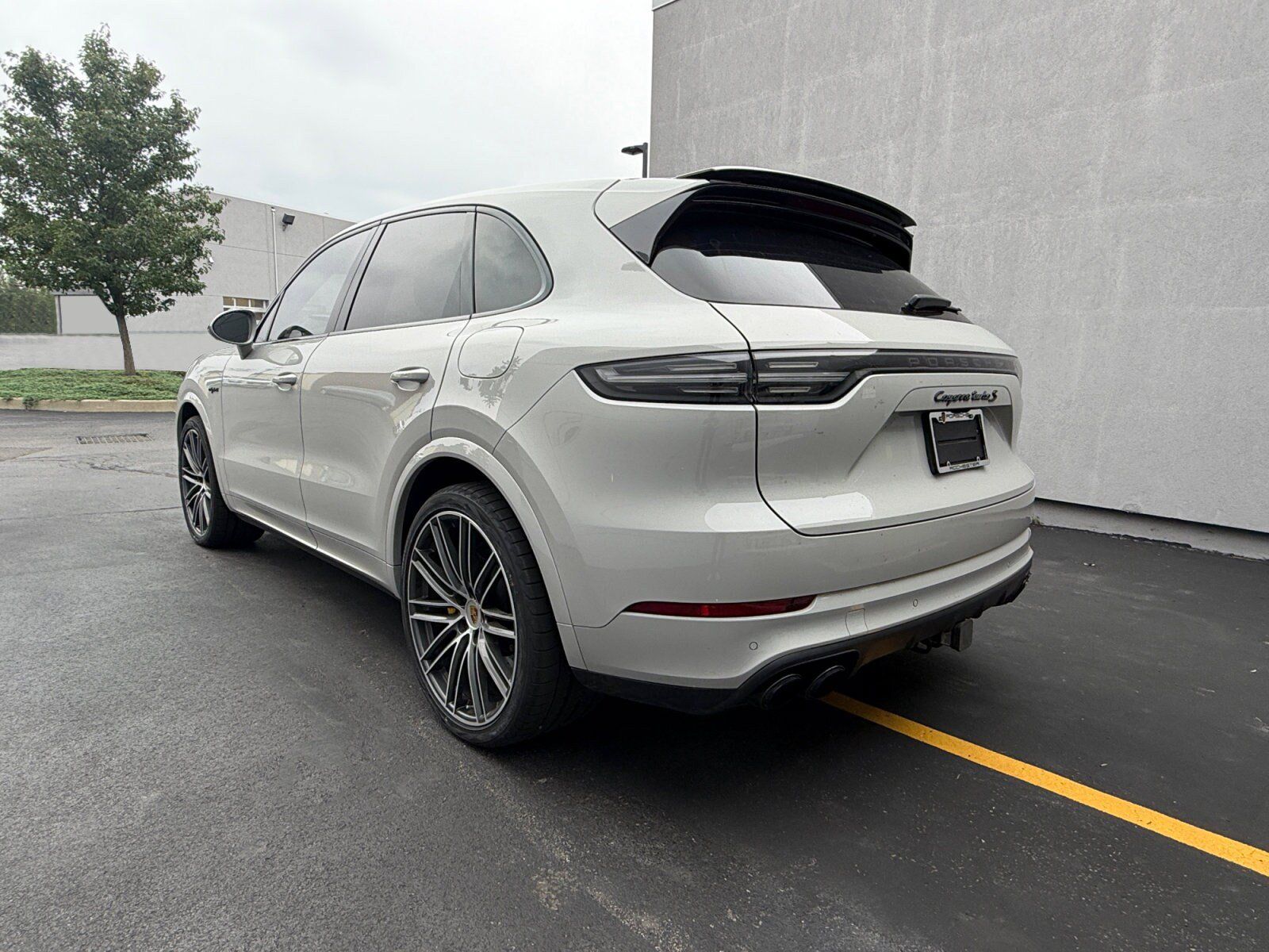 Certified 2020 Porsche Cayenne Turbo S AWD/4WD image 3