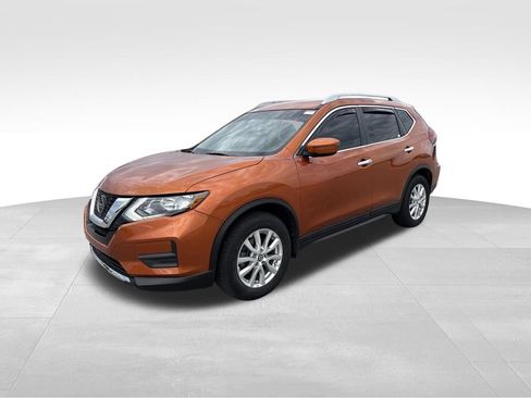 Used 2018 Nissan Rogue SV FWD image 4