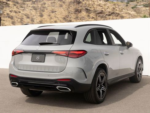 Used 2026 Mercedes-Benz GLC 300 image 5