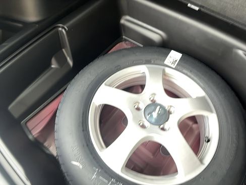 New 2025 Jeep Grand Cherokee Limited image 13