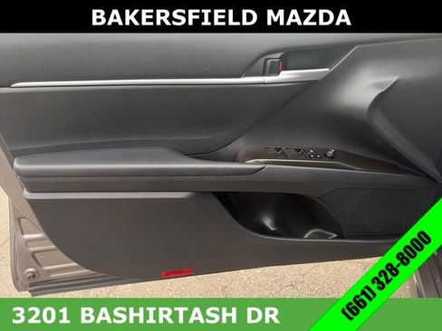 Used 2024 Toyota Camry SE image 10