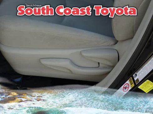 Used 2012 Toyota Prius Three image 17