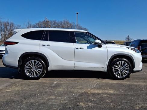Used 2022 Toyota Highlander Platinum AWD/4WD image 7