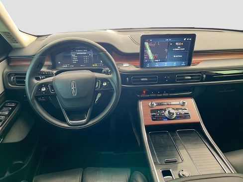 Used 2023 Lincoln Aviator Reserve w/ Equipment Group 201A AWD/4WD image 24