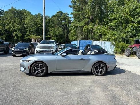 Used 2024 Ford Mustang Premium RWD image 6