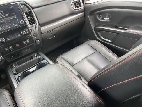 Used 2020 Nissan Titan PRO-4X w/ Pro-4x Convenience Package image 17