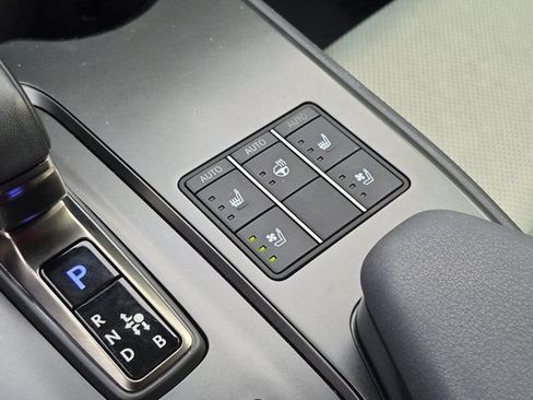 Used 2025 Lexus UX 300h AWD w/ Accessory Package (Z2) image 24