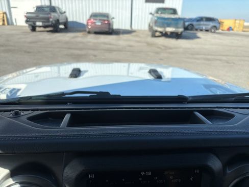 Used 2023 Jeep Wrangler Sahara image 46