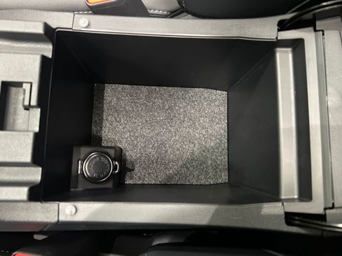 Used 2025 Subaru Outback Limited image 29