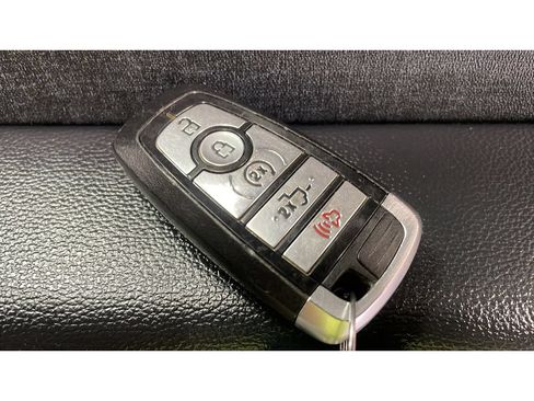 Used 2022 Ford F150 Lariat AWD/4WD image 19
