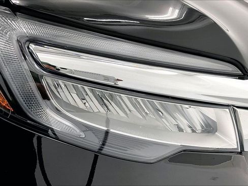 Used 2021 Honda Pilot Touring image 31