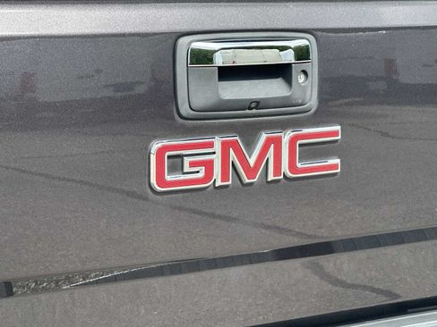 Used 2016 GMC Sierra 1500 SLT w/ SLT Premium Package AWD/4WD image 12