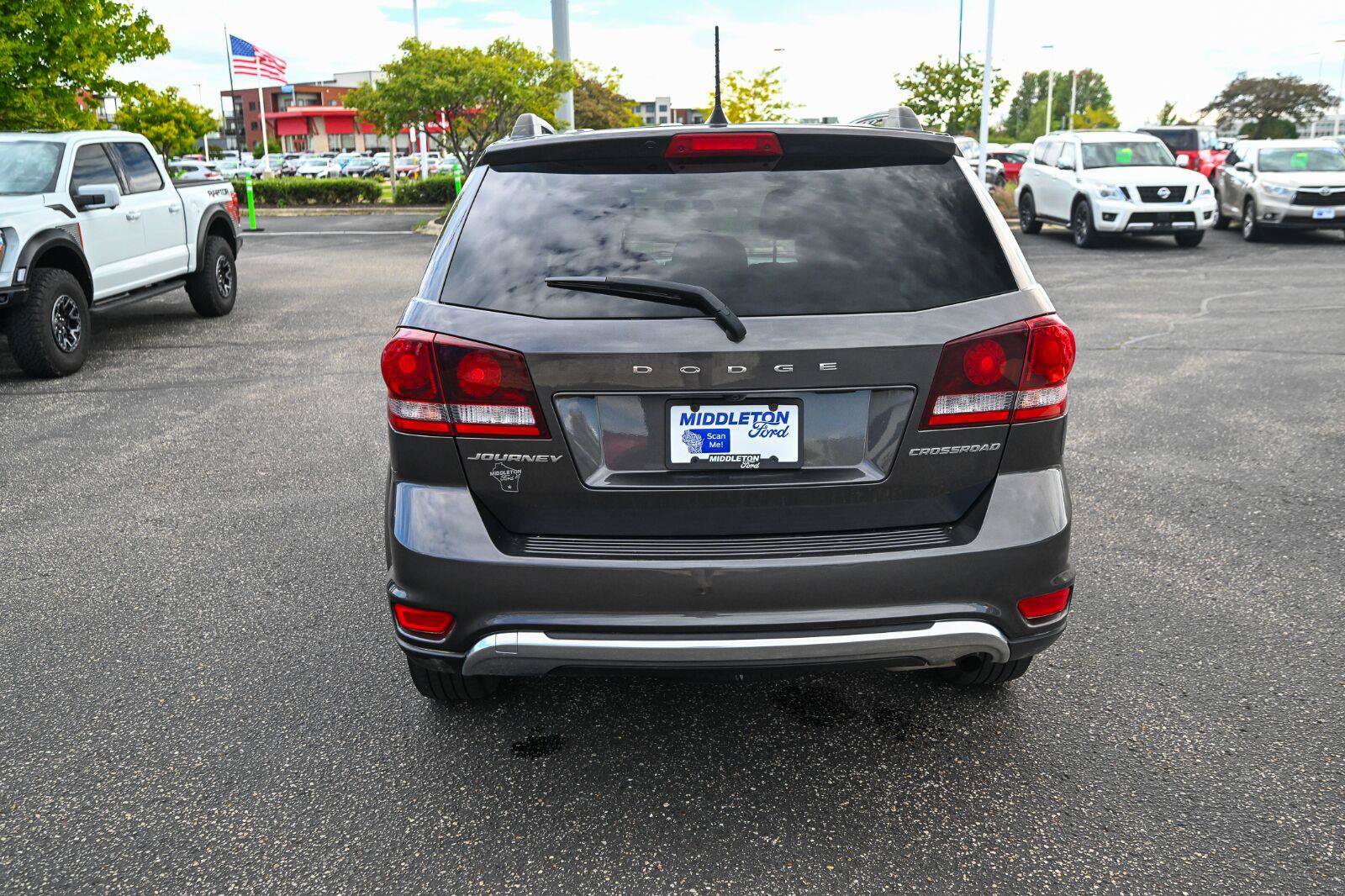 Used 2018 Dodge Journey Crossroad FWD image 6