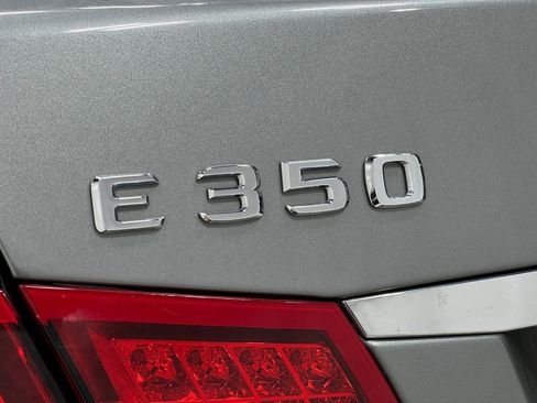 Used 2013 Mercedes-Benz E 350 4MATIC Sedan image 40