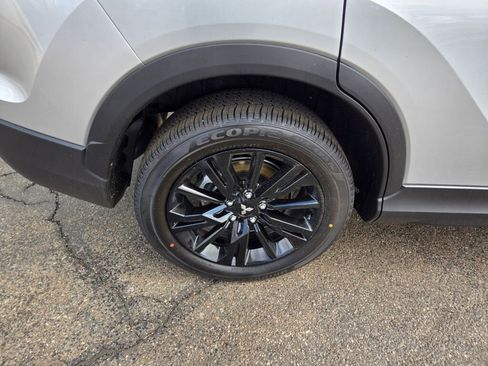 New 2025 Mitsubishi Eclipse Cross LE image 9