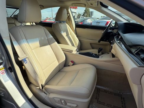 Used 2013 Lexus ES 350 image 30