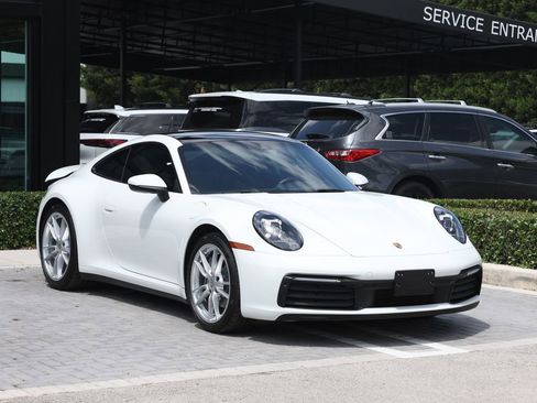Used 2020 Porsche 911 Carrera w/ Sport Chrono Package RWD image 2