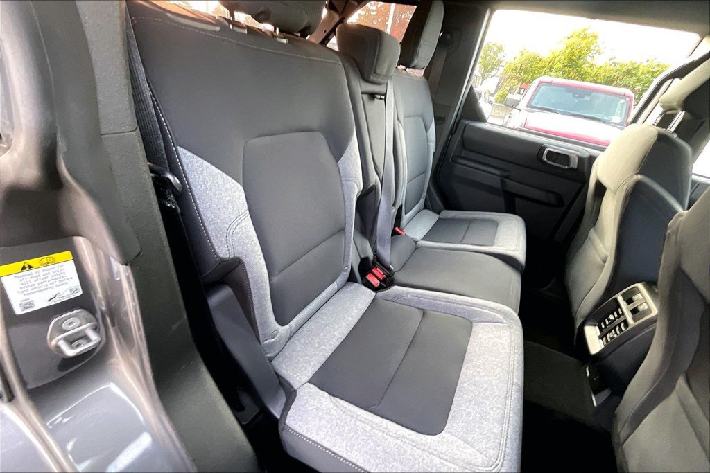 Used 2025 Ford Bronco 4-Door AWD/4WD image 26