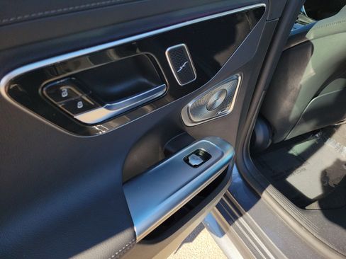 Certified 2025 Mercedes-Benz C 300 Sedan image 11