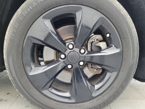 Used 2016 Jeep Cherokee Latitude w/ Comfort/Convenience Group image 31