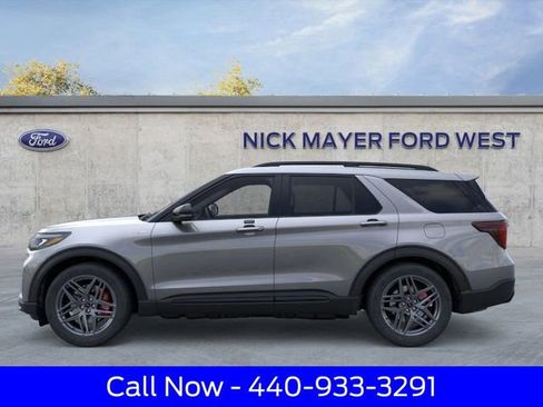 New 2026 Ford Explorer ST-Line w/ ST-Line Street Pack image 4