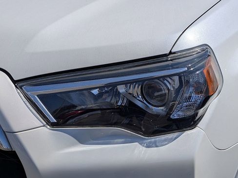 Used 2017 Toyota 4Runner Limited image 18