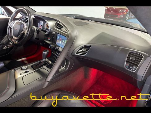 Used 2016 Chevrolet Corvette Z06 w/ 3LZ Preferred Equipment Group RWD image 14
