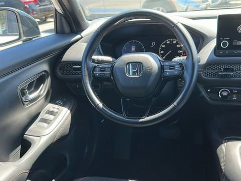 Used 2025 Honda HR-V Sport image 23