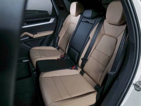 New 2026 Porsche Cayenne AWD/4WD image 13