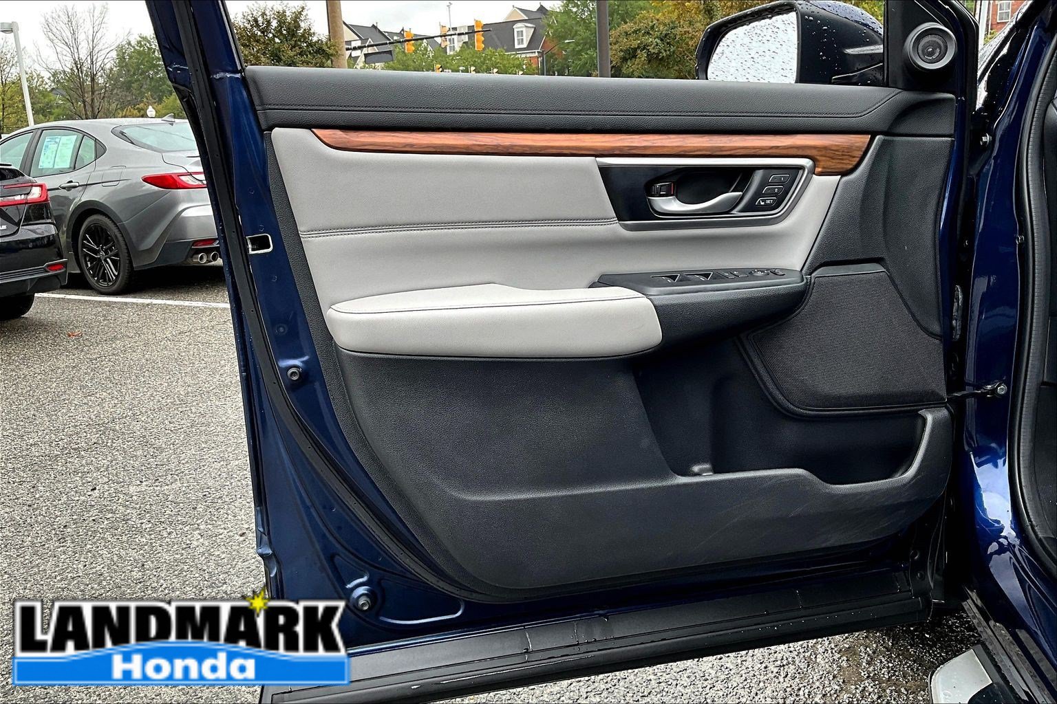 Used 2022 Honda CR-V Touring image 18