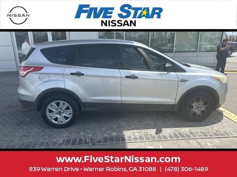 Used 2014 Ford Escape S FWD image 4