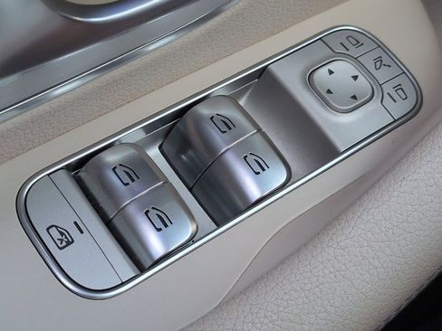 Certified 2022 Mercedes-Benz GLE 350 4MATIC image 25
