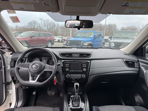 Used 2017 Nissan Rogue S w/ S Appearance Package image 28