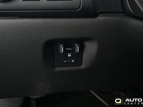 Used 2013 GMC Sierra 1500 Denali AWD/4WD image 20
