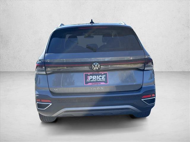 Used 2025 Volkswagen Taos SE FWD image 6
