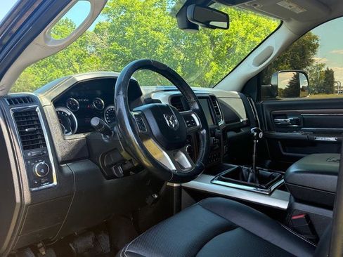 Used 2015 RAM 3500 Laramie w/ Convenience Group AWD/4WD image 14