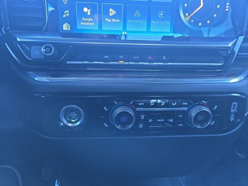 Used 2023 Chevrolet Silverado 1500 LT image 24