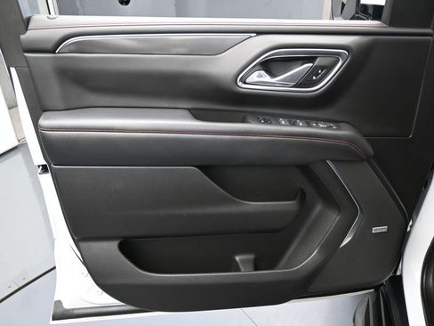 Used 2021 Chevrolet Tahoe RST image 13