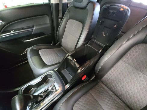 Used 2018 Chevrolet Colorado Z71 AWD/4WD image 33