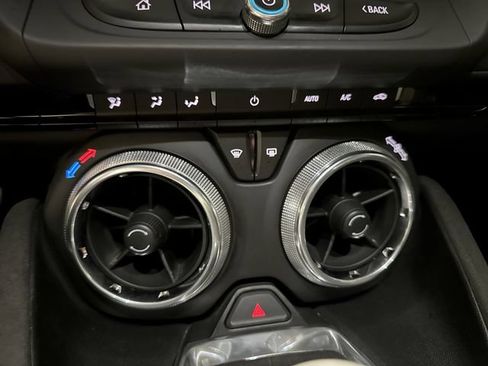 Used 2017 Chevrolet Camaro SS RWD image 17