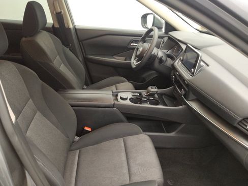 Used 2024 Nissan Rogue SV AWD/4WD image 21