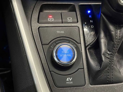 Used 2021 Toyota RAV4 XSE image 16