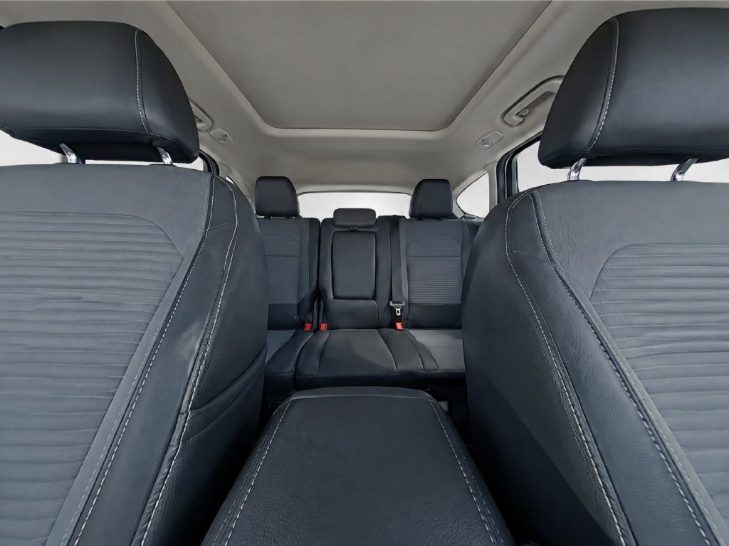 Used 2017 Ford Escape Titanium FWD image 17
