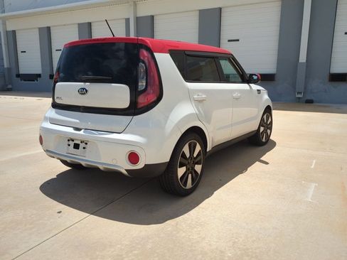 Used 2017 Kia Soul + w/ Designer's Package FWD image 4