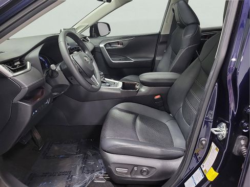 Certified 2022 Toyota RAV4 Limited AWD/4WD image 11