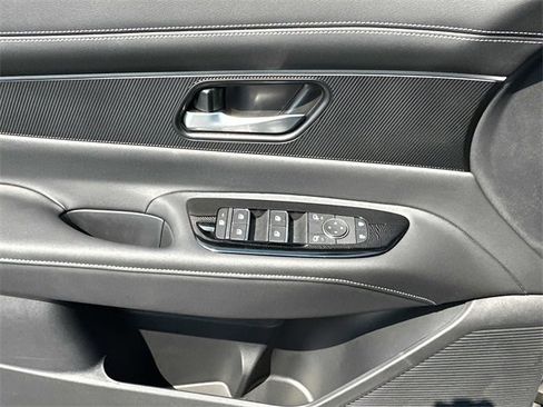 New 2025 Nissan Murano SV image 8