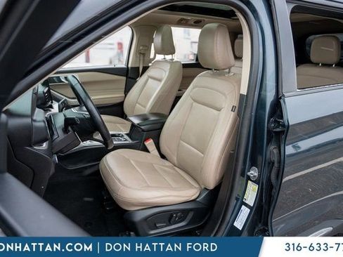 Used 2023 Ford Explorer XLT w/ Equipment Group 202A image 4