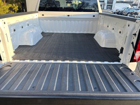 Used 2023 GMC Sierra 1500 Elevation image 31