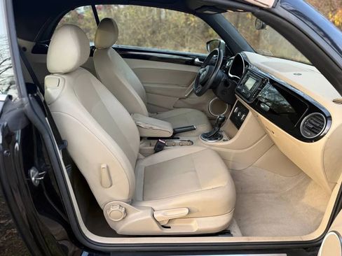 Used 2013 Volkswagen Beetle 2.5 image 33