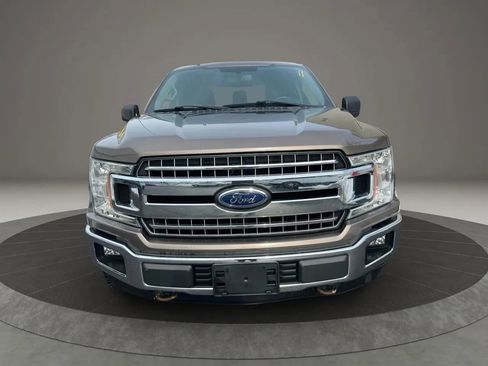 Used 2018 Ford F150 XLT w/ Equipment Group 302A Luxury AWD/4WD image 2
